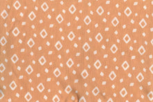 Load image into Gallery viewer, S2554-GO51512 PEACH/WHITE SATIN WOVEN PRINT