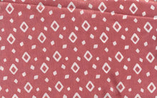 Load image into Gallery viewer, S2554-GO51512 C17 MAUVE/WHITE SATIN WOVEN PRINT